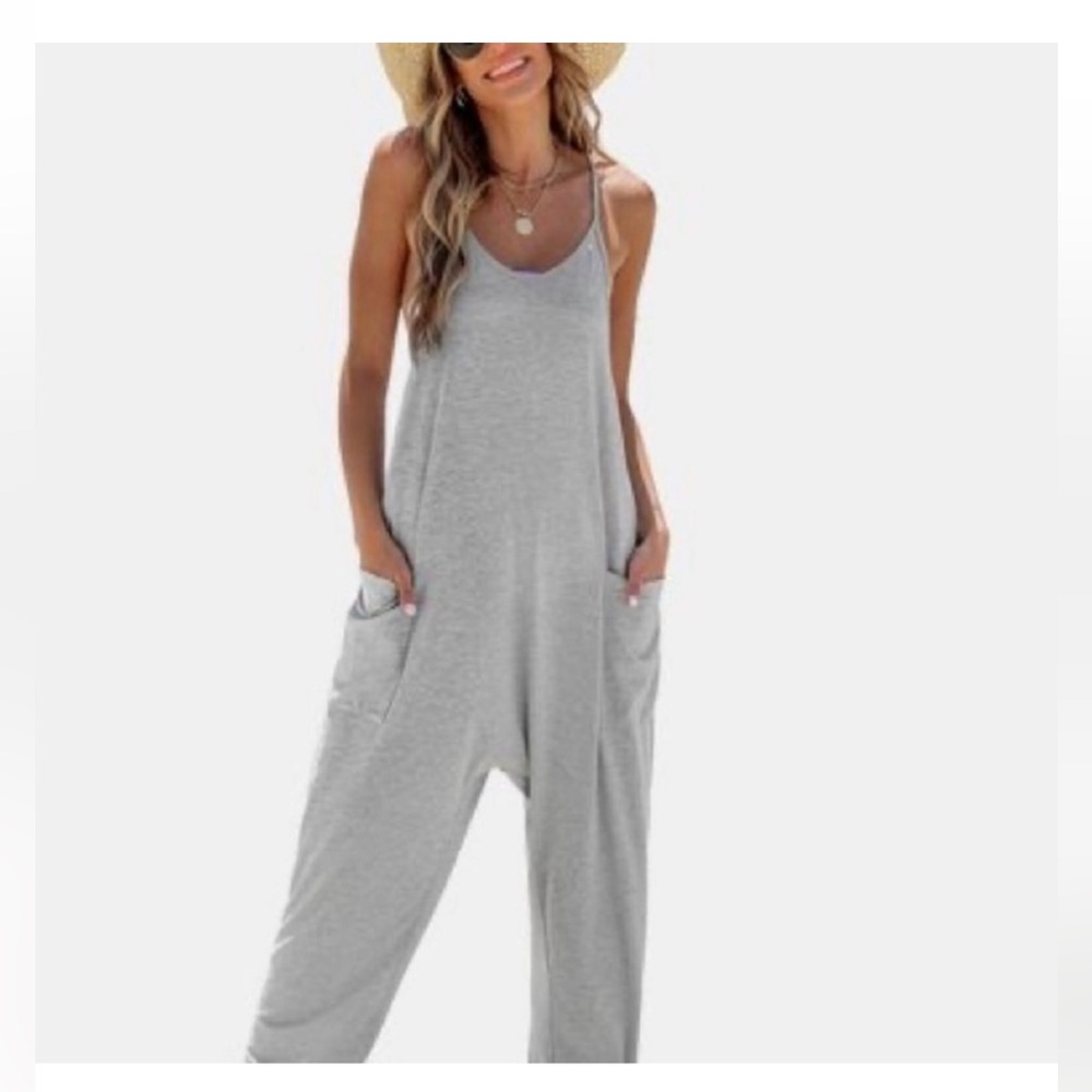 Antistar Gray Sleeveless Scoop Neck Loose Leg JumpSuit Small‎ NWT